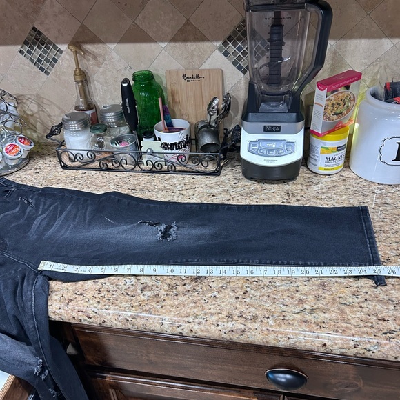 Risen Distressed Black Women's Jeans - Picture 7 of 7